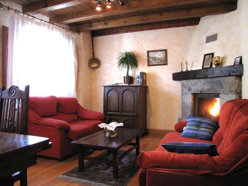 Casa Rural Burret Guest House Ochagavia Exterior photo